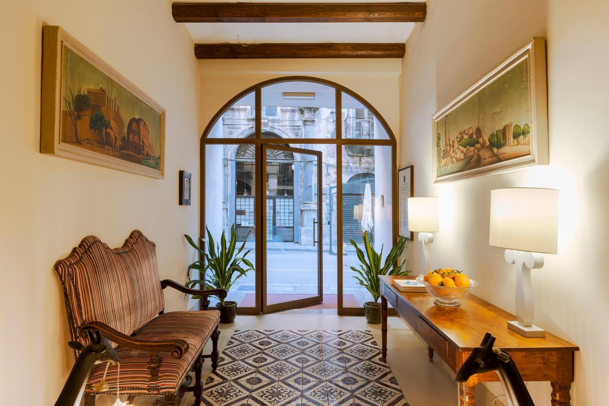 Palazzo Arone Dei Baroni Di Valentino Hotell Palermo Eksteriør bilde